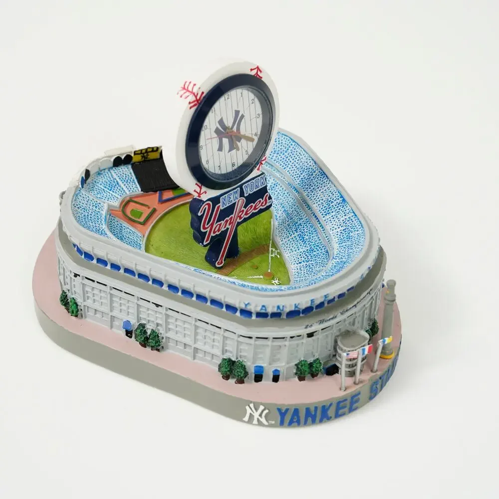 Yankee Stadium Legends Clock by Forever – Needs Battery - Picture 4 of 8